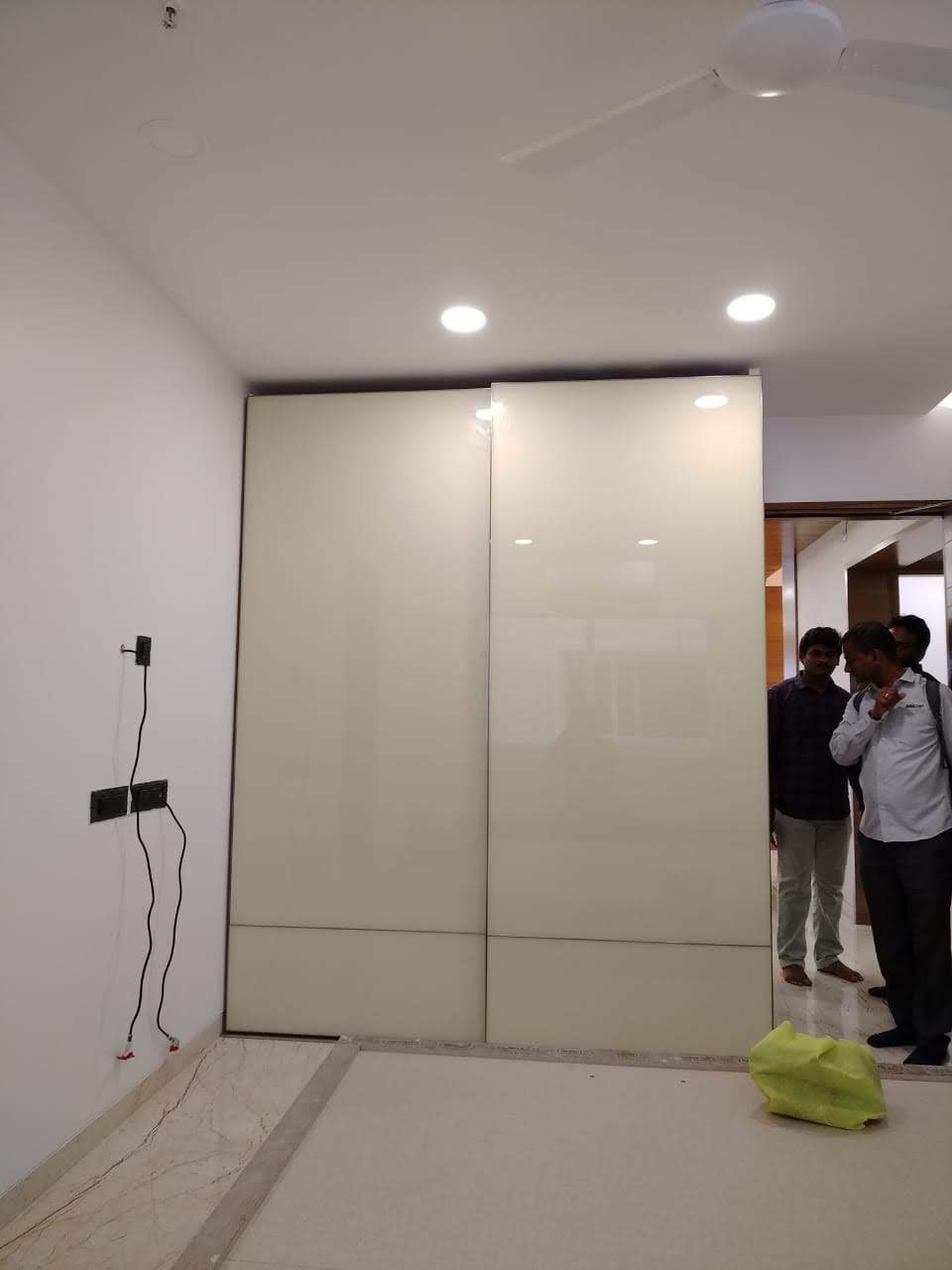 lacquer-glass-wardrobe-biggest-brand-gurgaon-glass-wardrobe-largest-dealers-manufacturers-in-gurgaon-gurugram-india